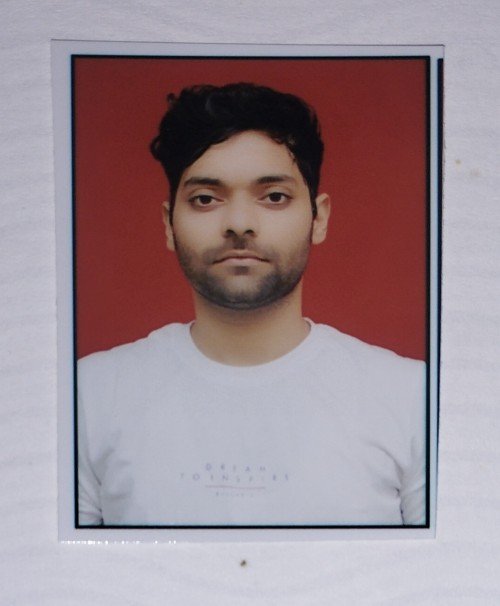 Gulshan Singh  home tutor in Noida.